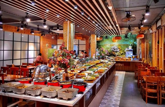 Buffet Huong Thien vegetarian restaurant Hanoi